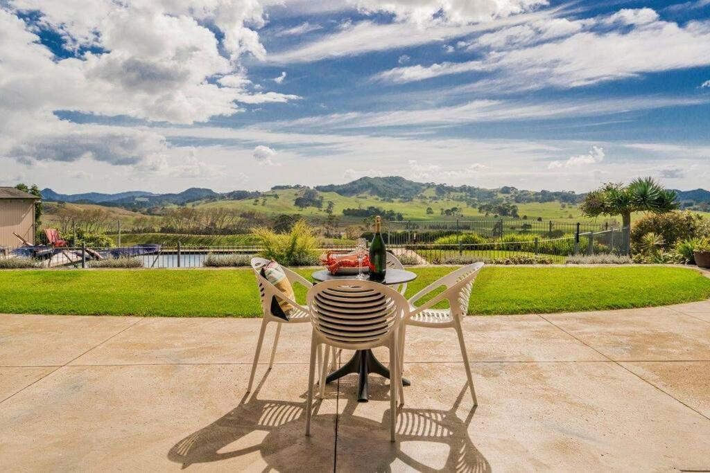 Luxury Country Retreat Apartment Cooks Beach ภายนอก รูปภาพ